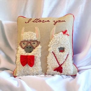 ENVOGUE LLAMA ALPACA I LOVE YOU Pillow  Red Velvet Back Zipper 19” square Llove